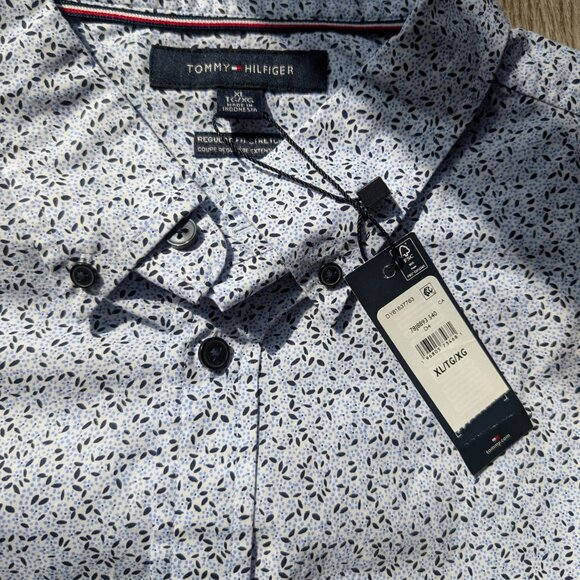 Tommy Hilfiger Mens Floral Shirt XL Long Sleeve Button Front Regular Fit - Picture 1 of 6